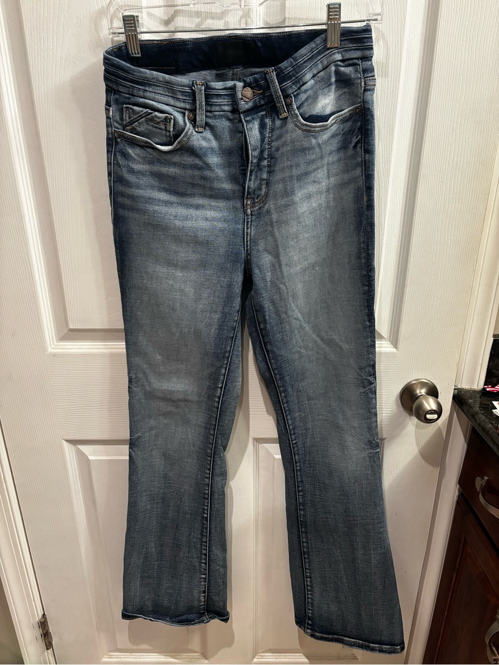 Buckle Boot Cut Jeans 26x32